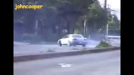 Crazy Street Drift with Nissan Skyline R32