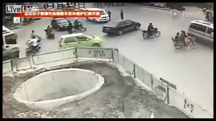 Най-тъпият моторист в Китай!