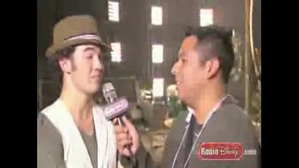 Kevin Jonas Guitar Solo behind the scences Camp Rock 2 