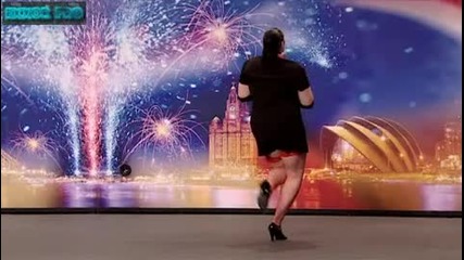 Britains got talent - 35 г. дебелана се съблича на танц