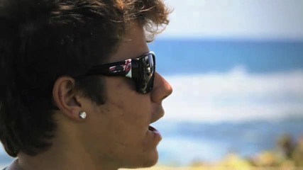 Red Bull Rivals 2010 - Hawaiian surf comp Южния срещу Северния бряг 