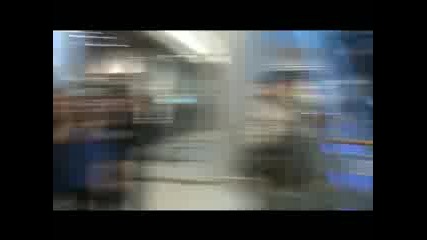 Много Глупав тип ;д 