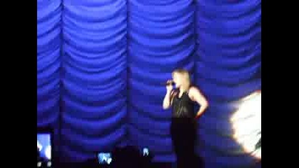 Kelly Clarkson Because Of You Live Acoustic Version Cardiff International Arena March 2008 