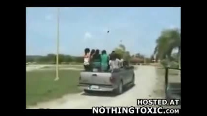 Смях ! Не изпускай да го гледаш ! :д 