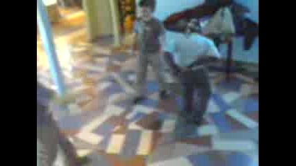 Mov00008.3gp