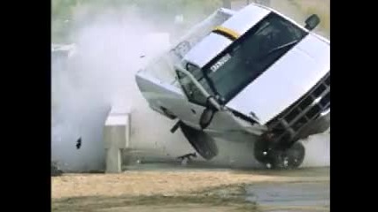 Slow Motion - Crash Test