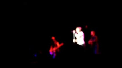 Kelly Clarkson Maybe Live Smirnoff Centre, Dallas July 2006 
