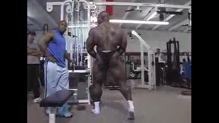 Ronnie Coleman - The Battle For The Olympia 2004