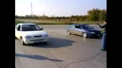 Ford 1.6benzin Vs.reno Diesel.3gp