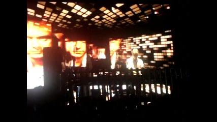 Armin Van Burren - Cacao beach (by zzverche) началото