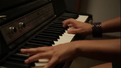 Bridgit Mendler - 5:15