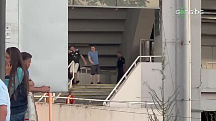 Задържаха фенове на Левски преди мача с Шкупи