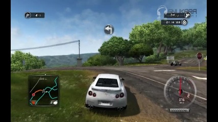 Bugatti Veyron vs. Nissan Gtr