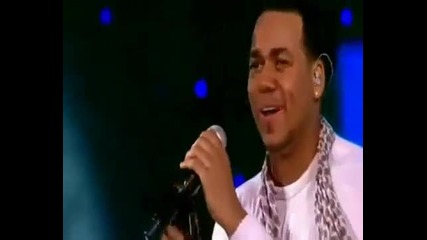 Romeo Santos ft. Usher _ Promise video (concierto)