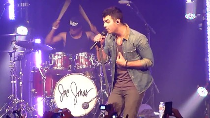 Joe Jonas в Pomona - All This Time