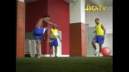Ronaldinho, C. Ronaldo, and others - Joga Bonito