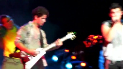Jonas Brothers and Demi Lovato - Heart and Soul - Live In Concert Tour 2010