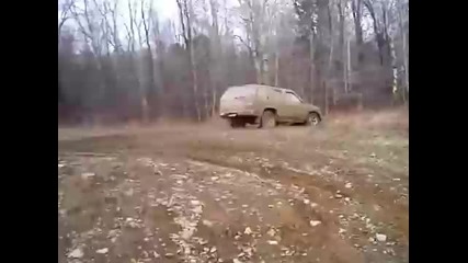 1995 Nissan Pathfinder Jump