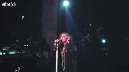 Mariah Carey @ F1 Singapore Gp, 26 Sep10 - Hero 