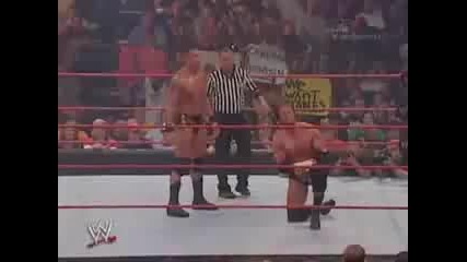 Randy Orton Perfect Dropkick To Triple H 