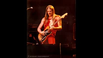 Steve Morse Band - Runaway Train