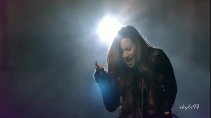 * H D * Demi Lovato - Give your heart a break [ Official Music Video ] 720p