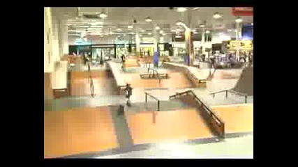 Niko @ 5 Yrs Old Skateboarding