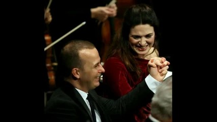 Anna-caterina-antonacci-n-yannic
