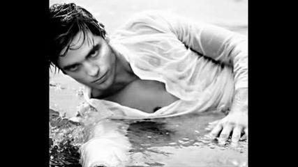 robert pattinson/edward cullen