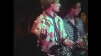 Dead Kennedys - California Uber Alles