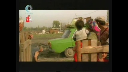 Бони в Филма Маймуни през зимата