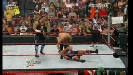 Matt Hardy & William Regal пребиват Santino Marella [ Wwe Raw 01.06.09]