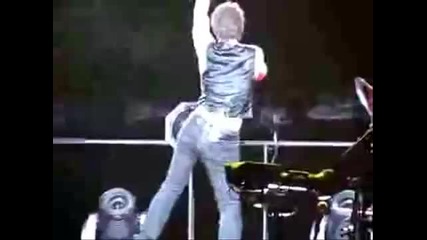 Bon Jovi - Put the boy back in cowboy 