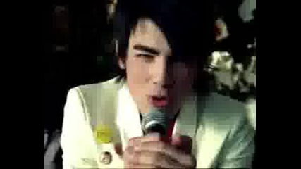 Jonas Brothers - Hold On - Official Video