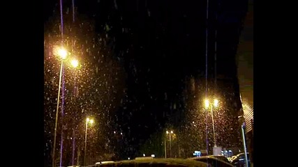 Сняг се сипе на парцали 2