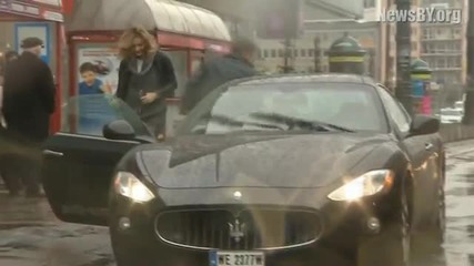 Не спирай на автобусна спирка с Maserati Gran Turismo