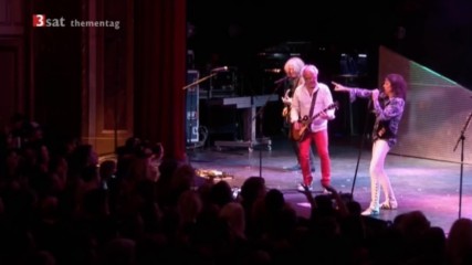 Foreigner - Long Long Way From Home