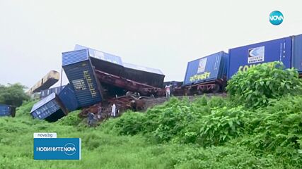 Влакова катастрофа в Индия, десетки са загинали и ранени