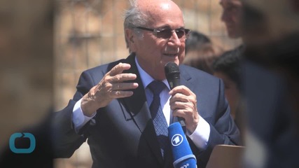 Pelé Backs Sepp Blatter’s Re-election