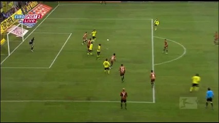Borussia Dortmund 1 - 0 St Pauli ( Barrios ) 