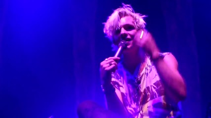 R5 - Ross Lynch getting emotional during One Last Dance (orlando 2014)