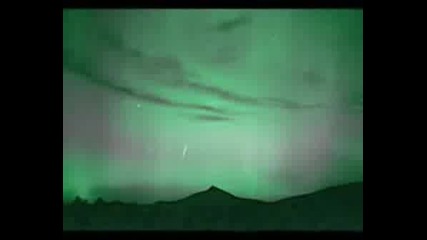 Chris De Burgh - A Spaceman Came Travelling.avi