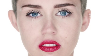 Всичко,което направи бе да ме разбиеш! Miley Cyrus - Wrecking Ball ( Високо Качество )