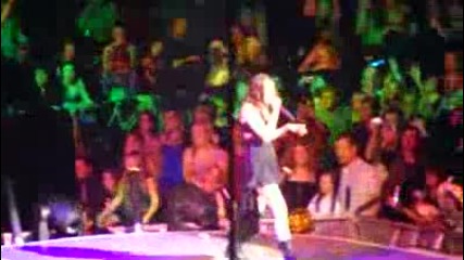 Hd Miley Cyrus - When I Look At You Live @ Wonder World Tour, London O2 Arena (13.12.09) 