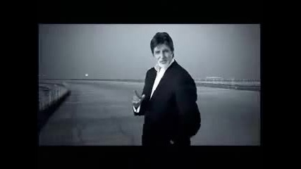 Amitabh Bachchan recites India Poised anthem 