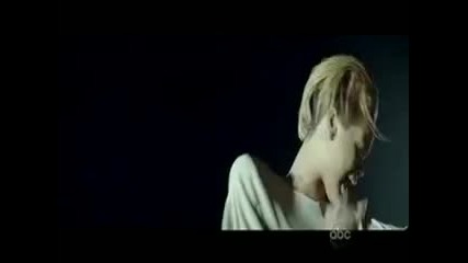 Rihanna - Russian Roulette (hd Official Video ) with lyrics britney spears 3 three justin bieber 
