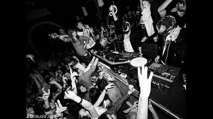 The Bloody Beetroots Feat. Lisa K - Talkin In My Sleep The Bloody Beetroots Remix 