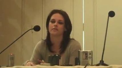 Kristen Stewart - Eclipse Press Conference (part 2)