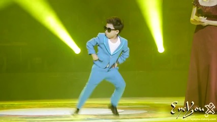 / 2012 / Малкият изуми всички с танцовите си движения на Gangnam Style