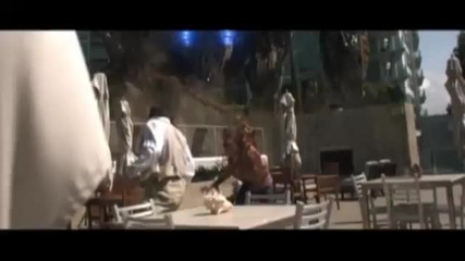 Skyline - Movie Clip Group Escape Alien By Pool Official 